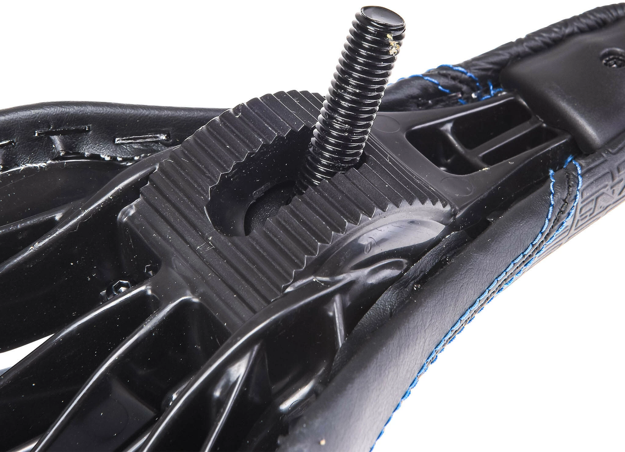 ELEVN TECHNOLOGIES Bei Brügelmann Online ELEVN TECHNOLOGIES Logo Sattel Schwarz 6 ELEVN TECHNOLOGIES Bei Brügelmann Online ELEVN TECHNOLOGIES Logo Sattel Schwarz - Image 4